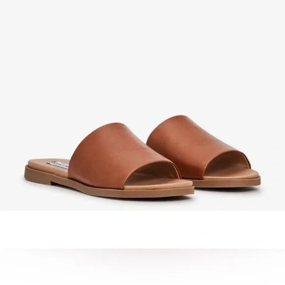 Steve Madden Karolyn Leather Flat Sandal Slides sz 6 - Picture 1 of 2